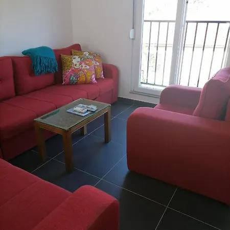 Апартаменты Sky 2 *